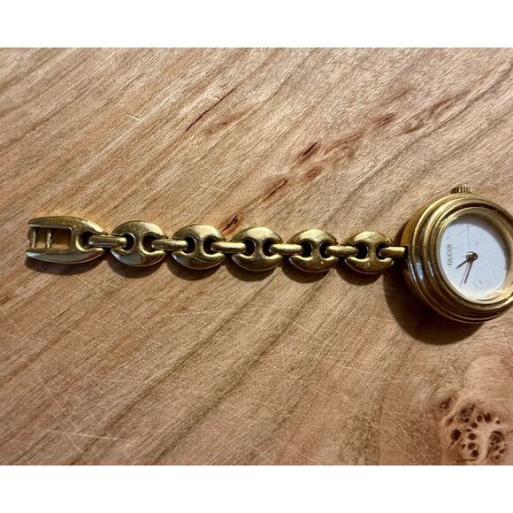 (READ) Gucci Change Bezel 11/12.2 Gold Women's Watch- AS-IS,FOR PARTS ONLY - Picture 6 of 14